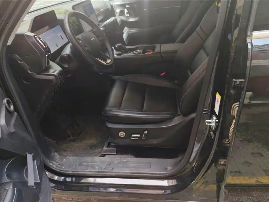 HAVAL SECOND GENERATION BIG DOG NEW ENERGY