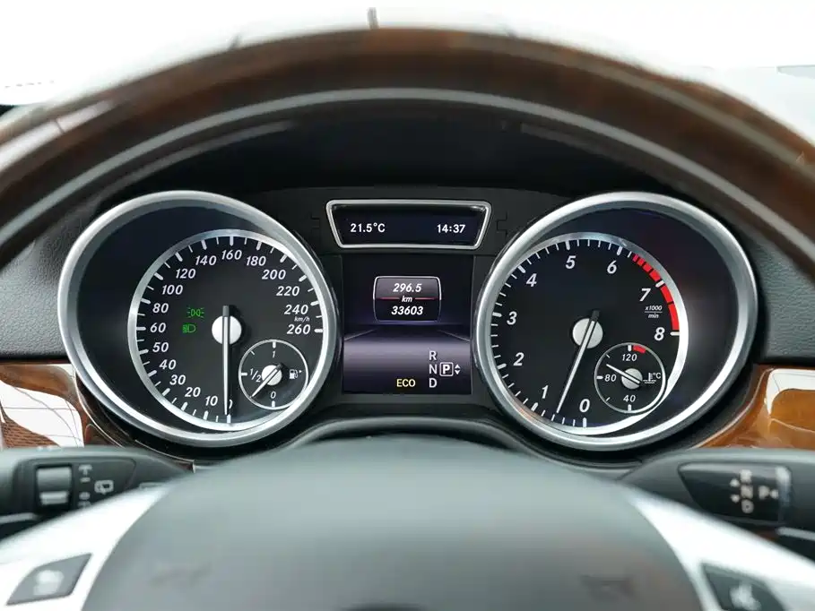 Mercedes-Benz M-Class 2014 ML 400 4MATIC Luxury фото 23