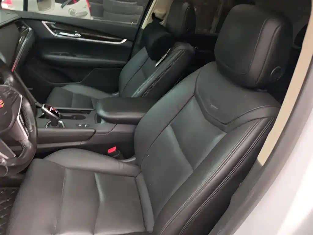 Cadillac XT5 2018 25T Luxury фото 15
