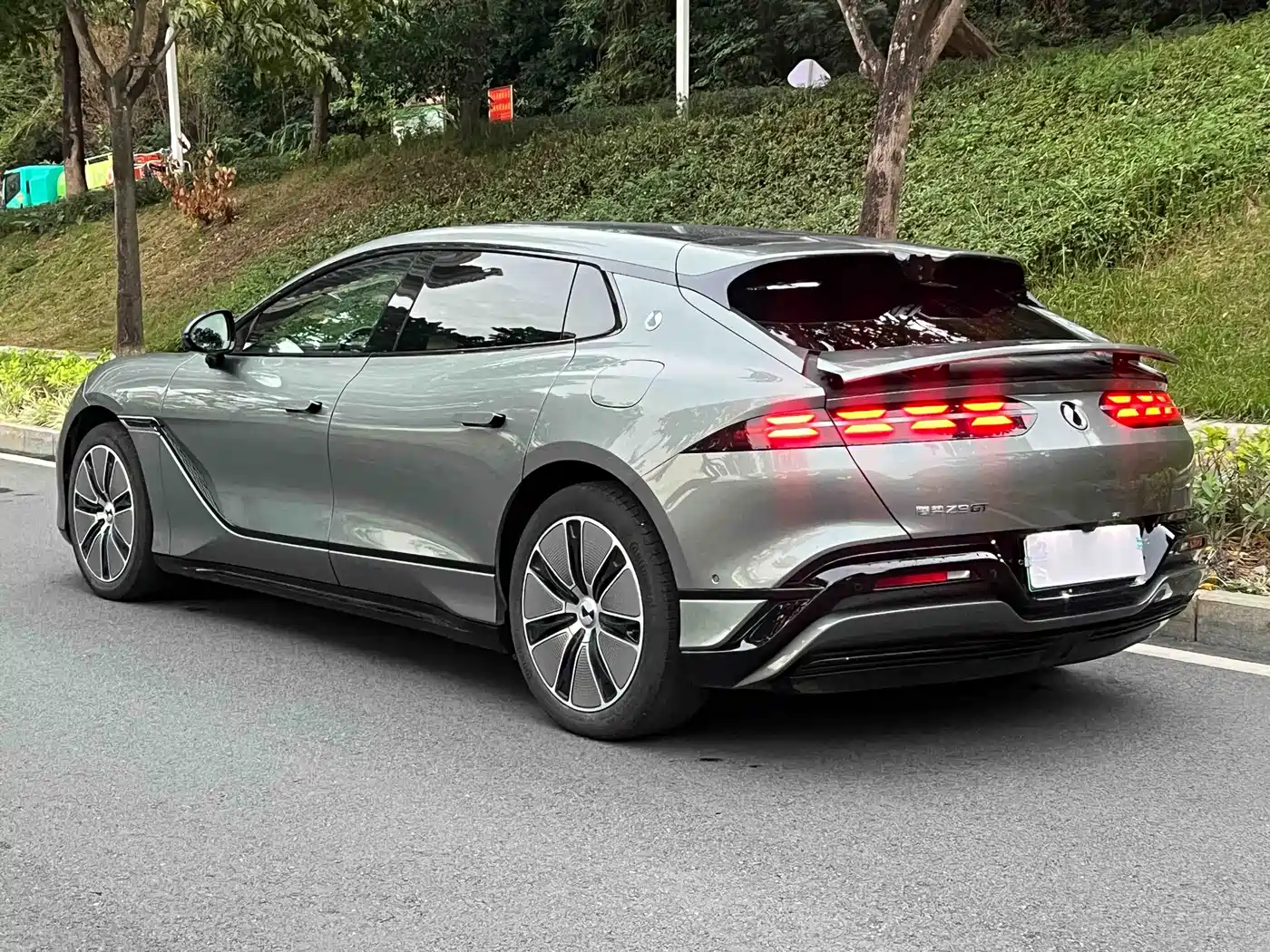 Denza Z9GT 2024 Model 1100 AWD Max Edition фото 7