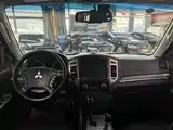 Фото 9 - Mitsubishi Pajero (Import)