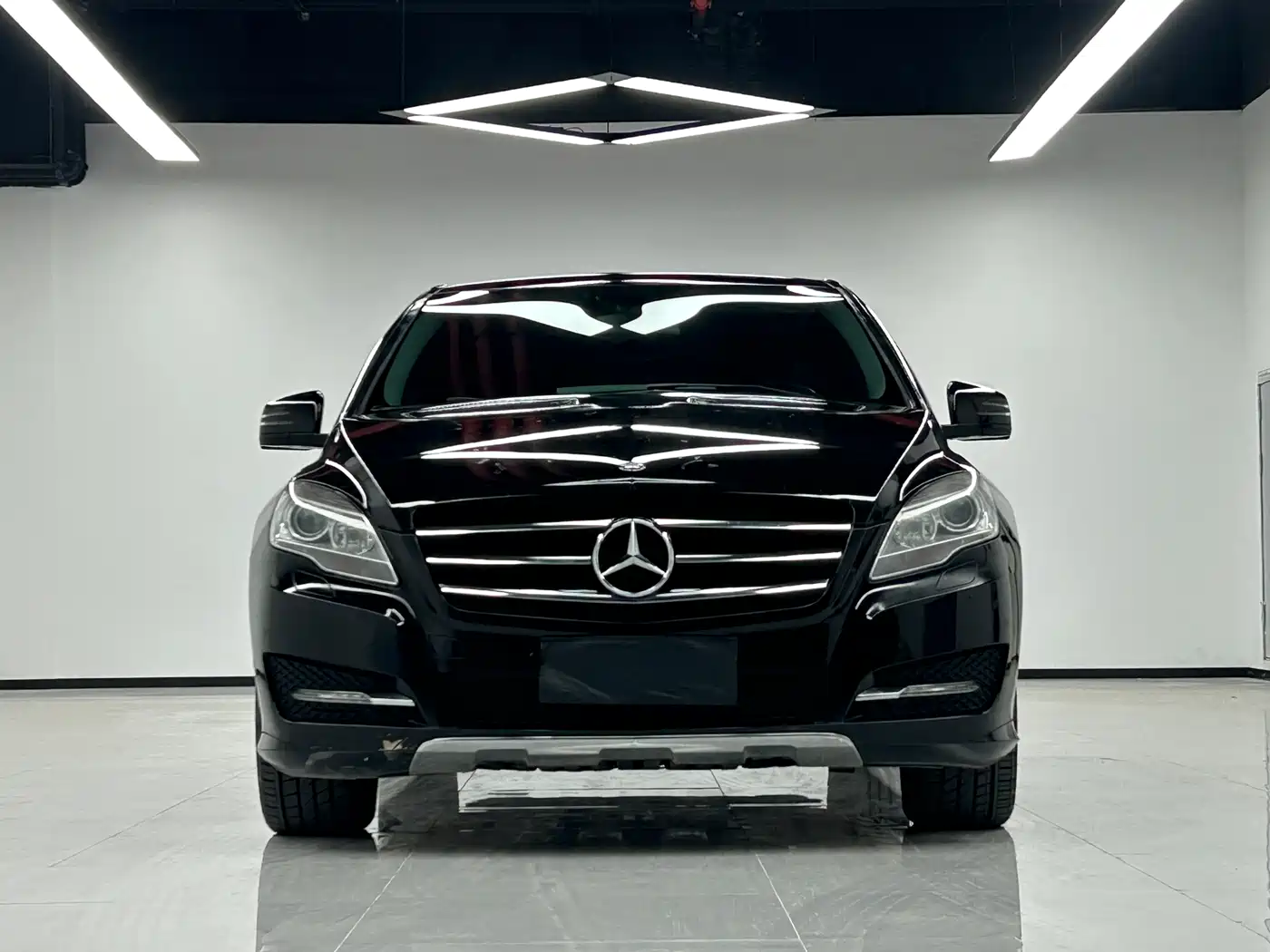 Mercedes-Benz R-Class 2015 R 320 4MATIC Luxury фото 2