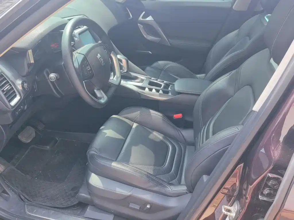 DS 5 2015 2014 1.6T Elegance THP160