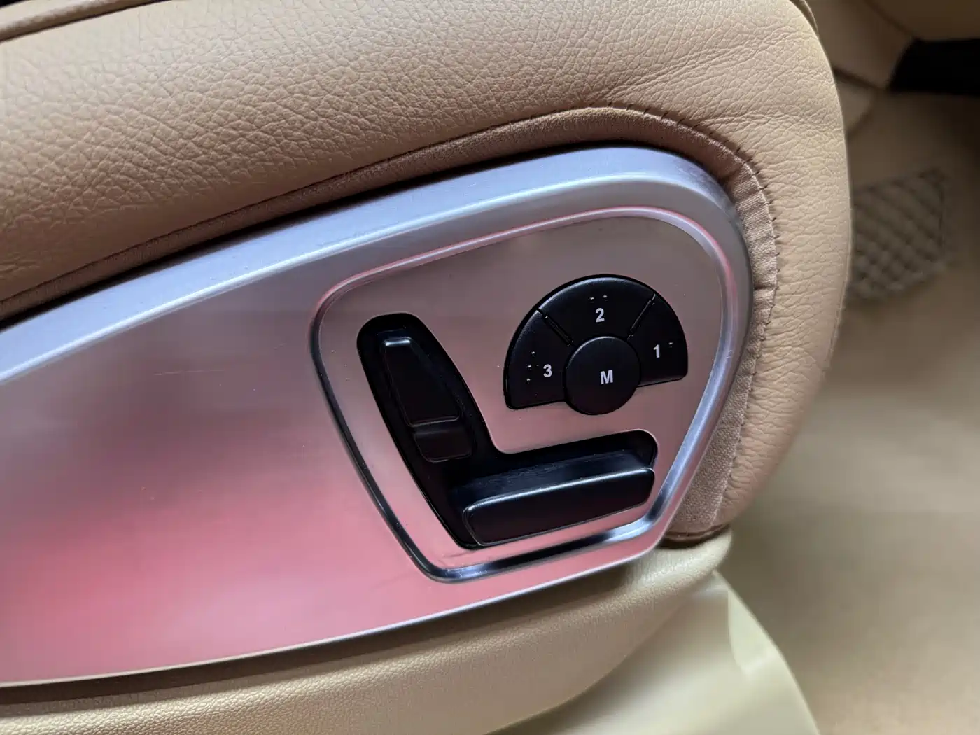Mercedes-Benz GL-Class фото 24