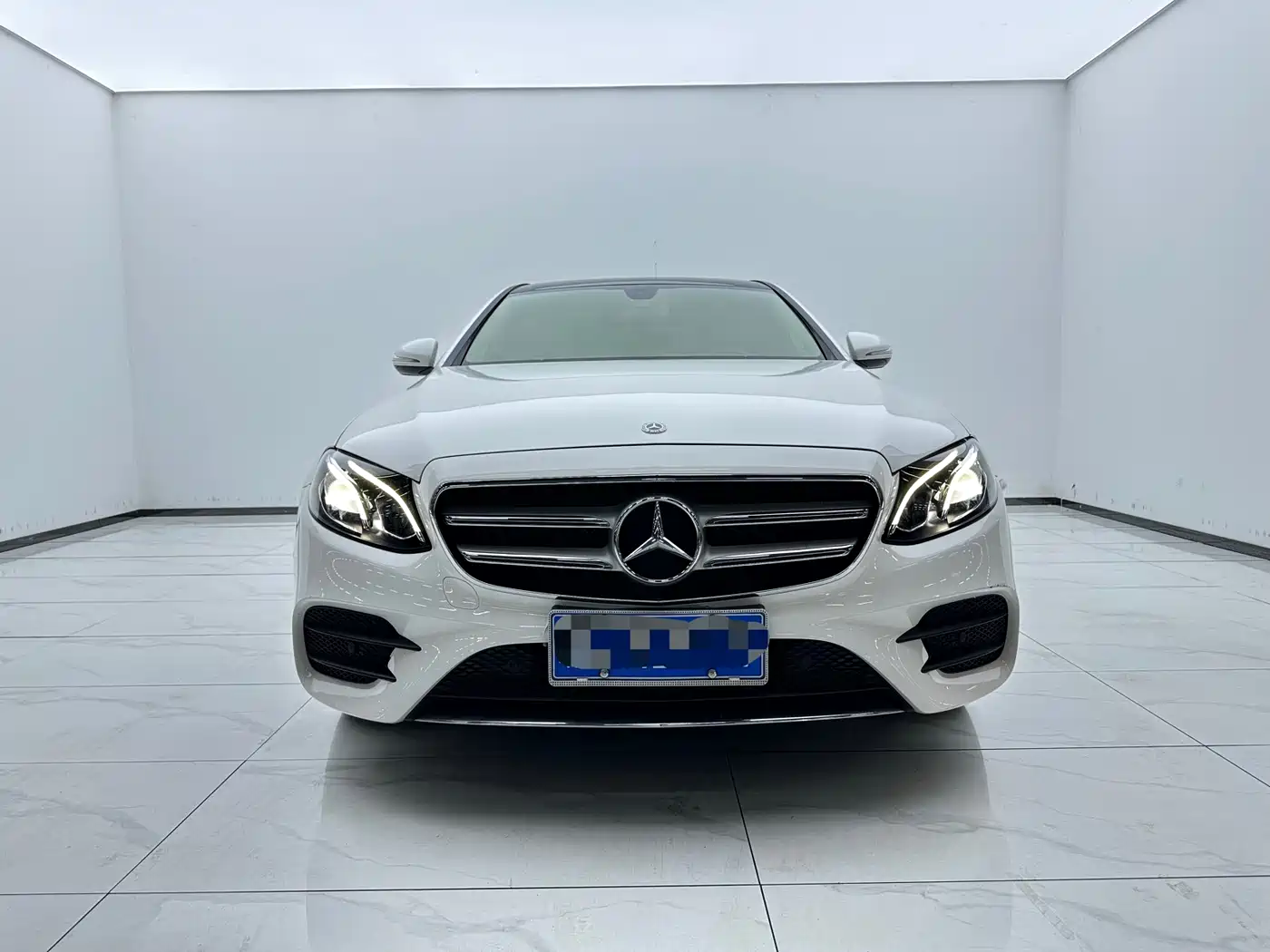 Mercedes-Benz E-Class 2018 Facelift E 200 L Sport фото 2