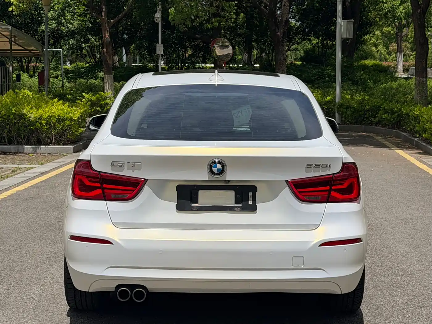 BMW 3 Series GT 2018 320i Fashion фото 13