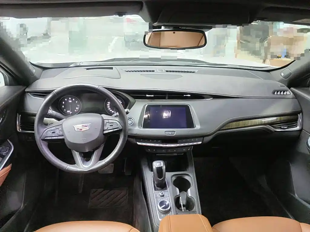 Cadillac XT4 2018 2018 28T AWD Platinum Edition