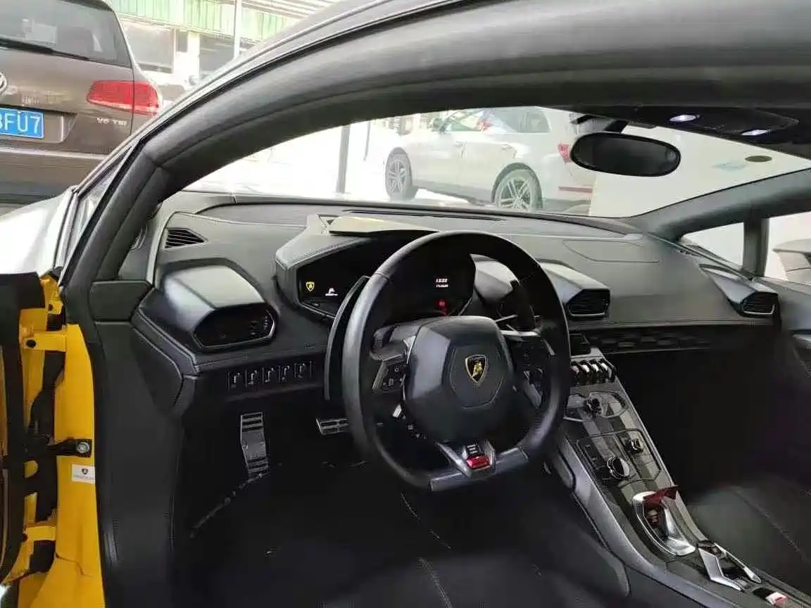 Lamborghini Huracán 2016 LP 600-4 Limited Edition фото 4
