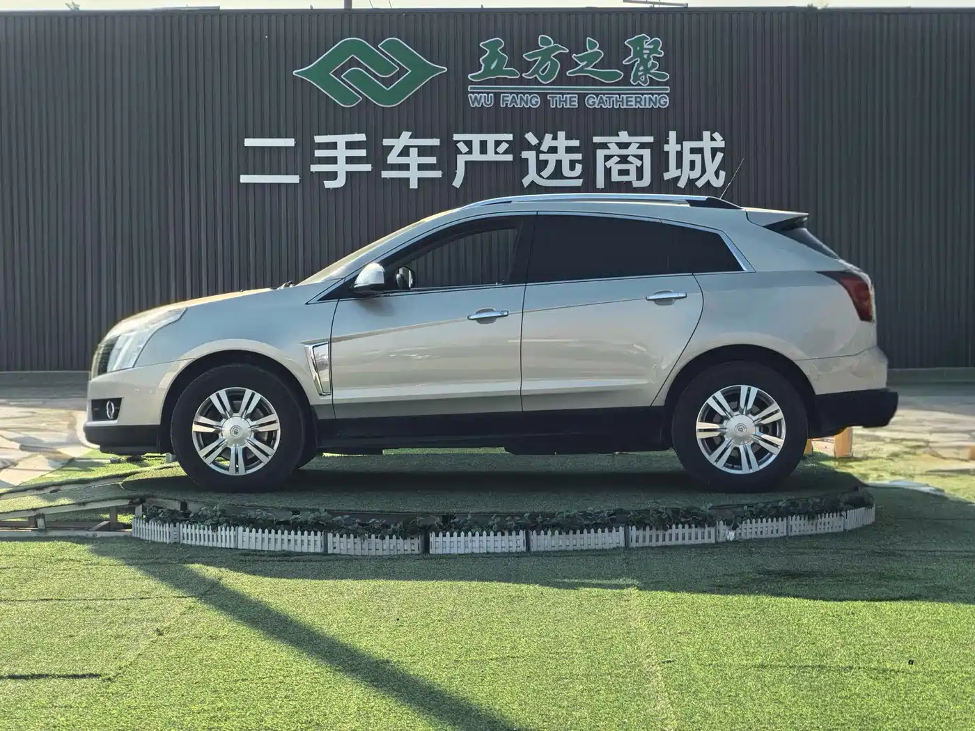 Cadillac SRX 2013 3.0L Elite фото 22