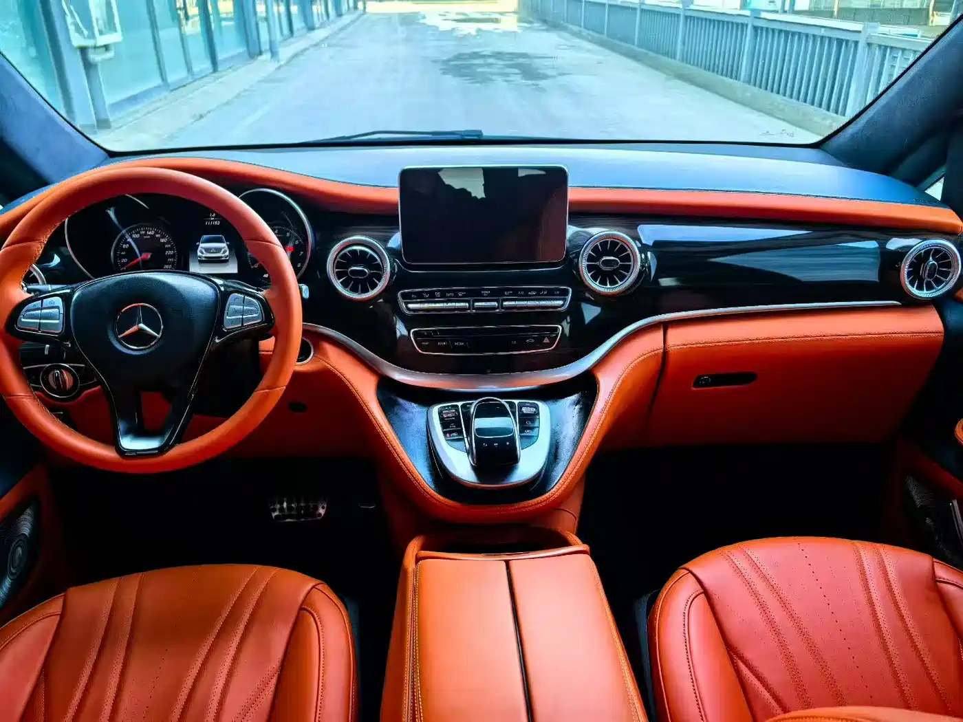 Mercedes-Benz V-Class 2018 V 260 Navigator Edition China VI фото 4