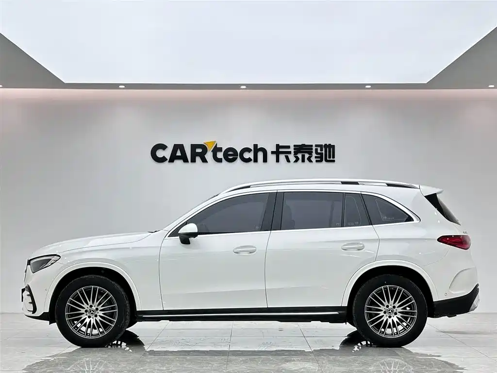 Mercedes-Benz GLC 2023 GLC 300 L 4MATIC Sport 5-Seater фото 2