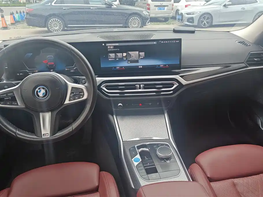 BMW i3 2023 eDrive 40 L Shadowline Package фото 16