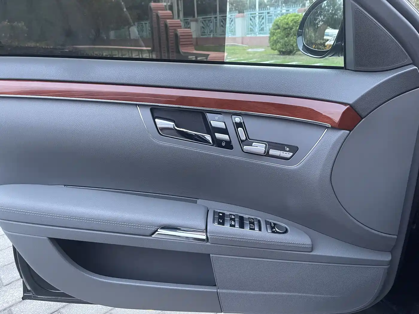 Mercedes-Benz S-Class 2006 Model S 300 фото 14