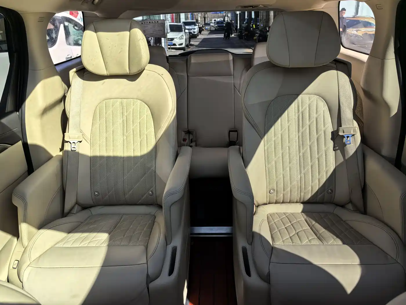 Buick GL8 2023 ES Landmaster Luxury Harmony Edition фото 12