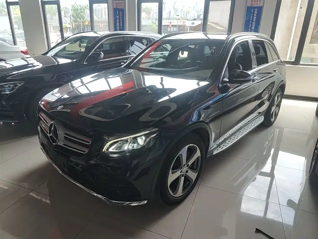 Mercedes-Benz GLC 2017 GLC 260 4MATIC Luxury фото 2