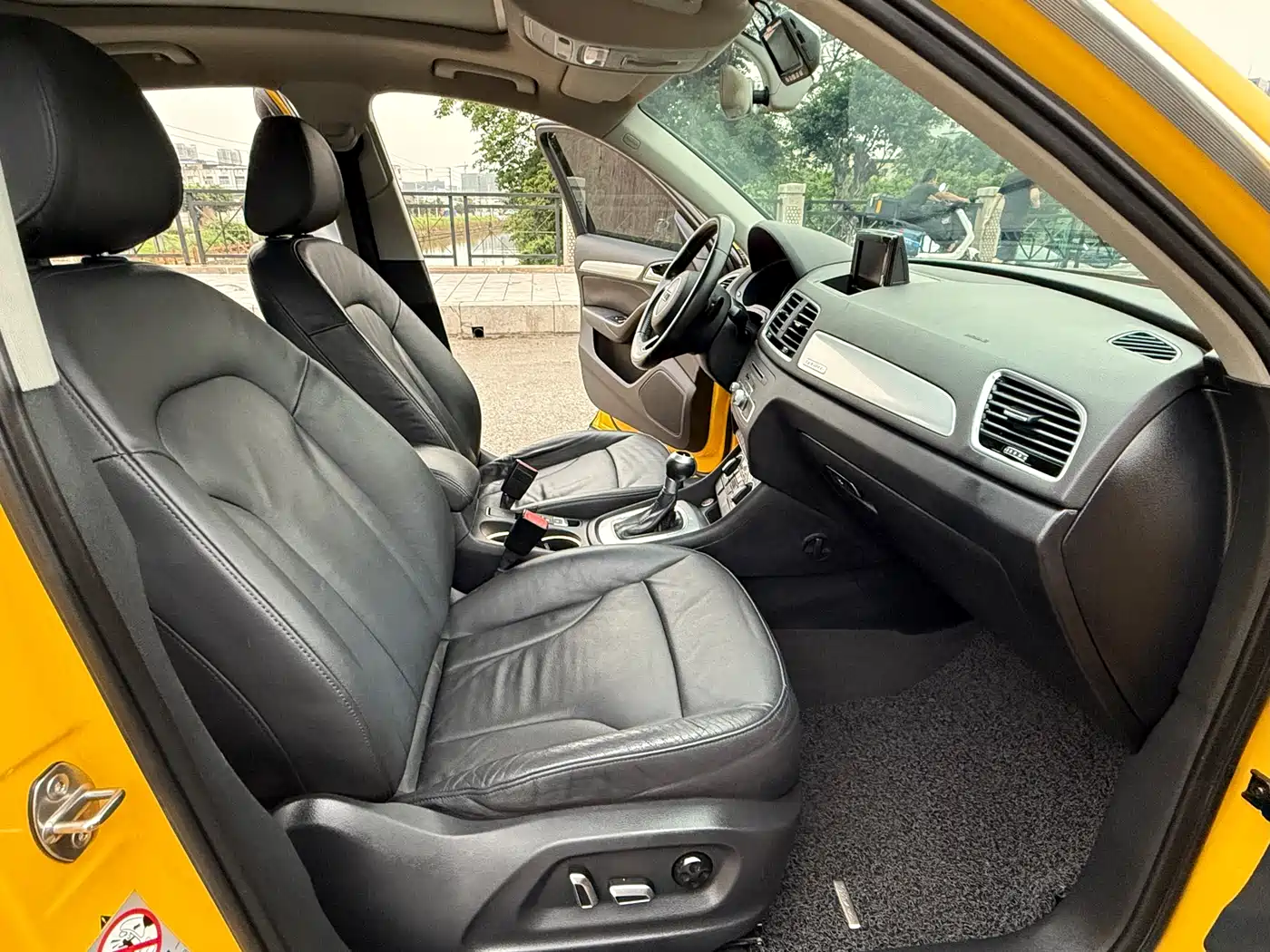 Audi Q3 2016 35 TFSI quattro All-Wheel Drive Fashion Edition фото 7