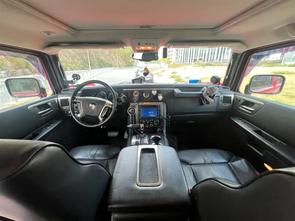Hummer H2 2013 2008 Model 6.2 AT