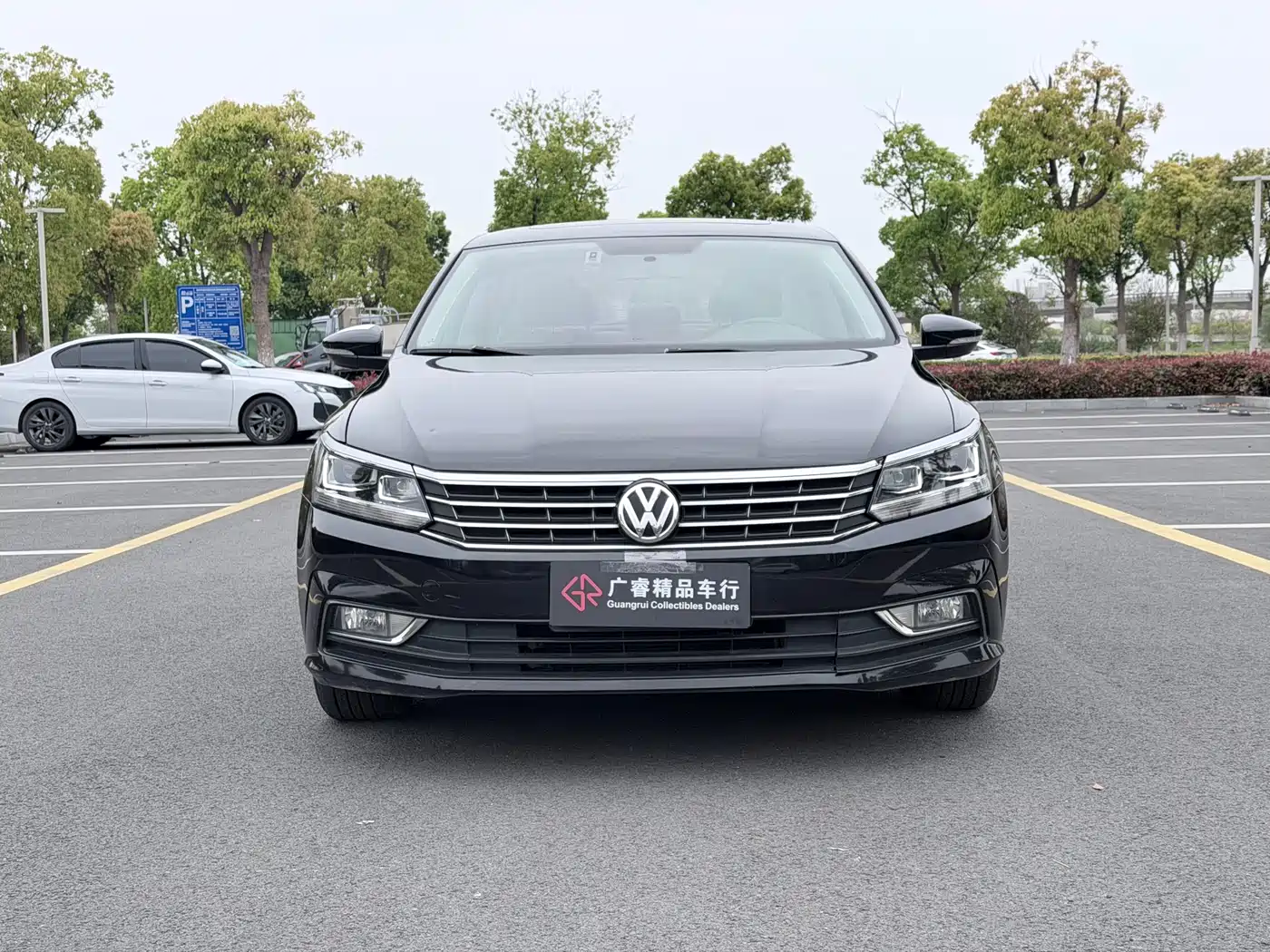 Volkswagen Passat 2017 330TSI DSG Prestige фото 2