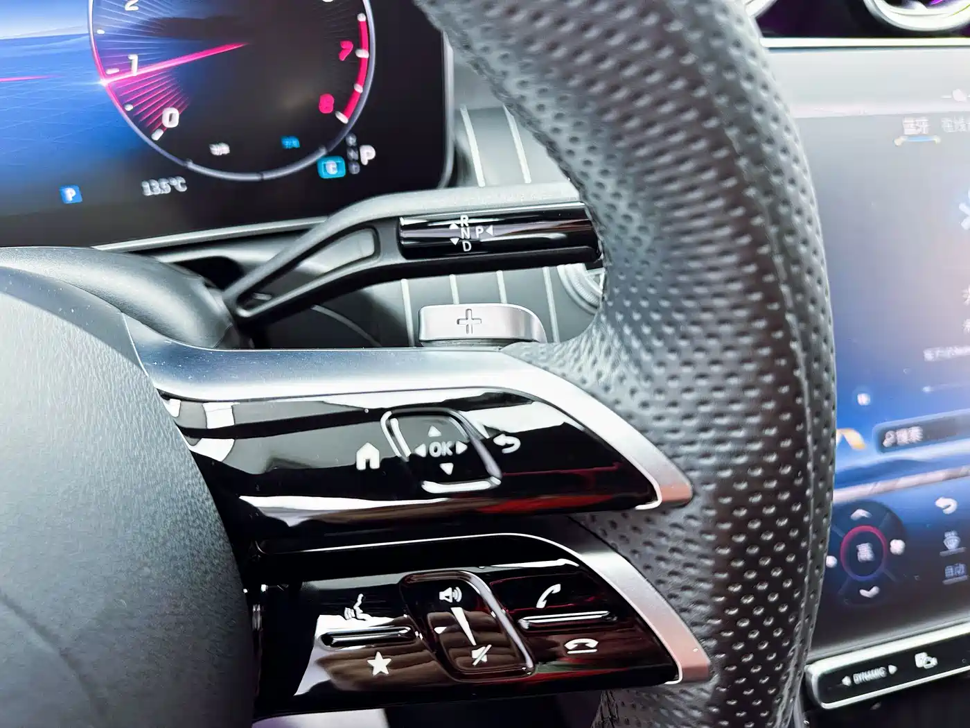Mercedes-Benz C-Class 2023 Facelift II C 260 L Night Edition фото 13