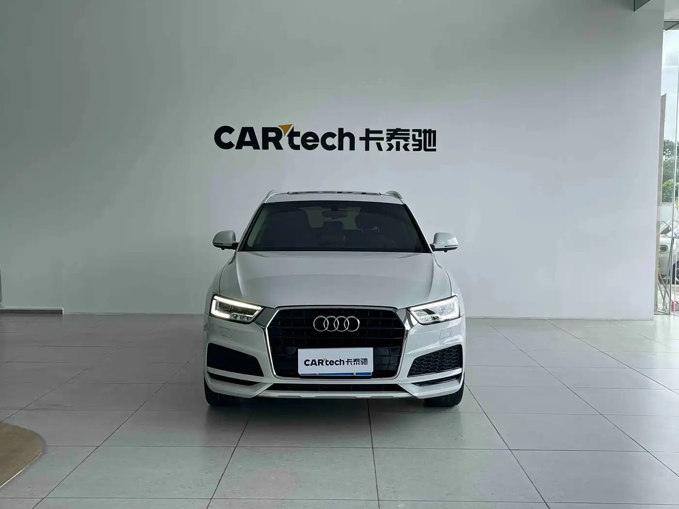 Audi Q3 2018 35 TFSI Fashion Collector's Edition фото 2