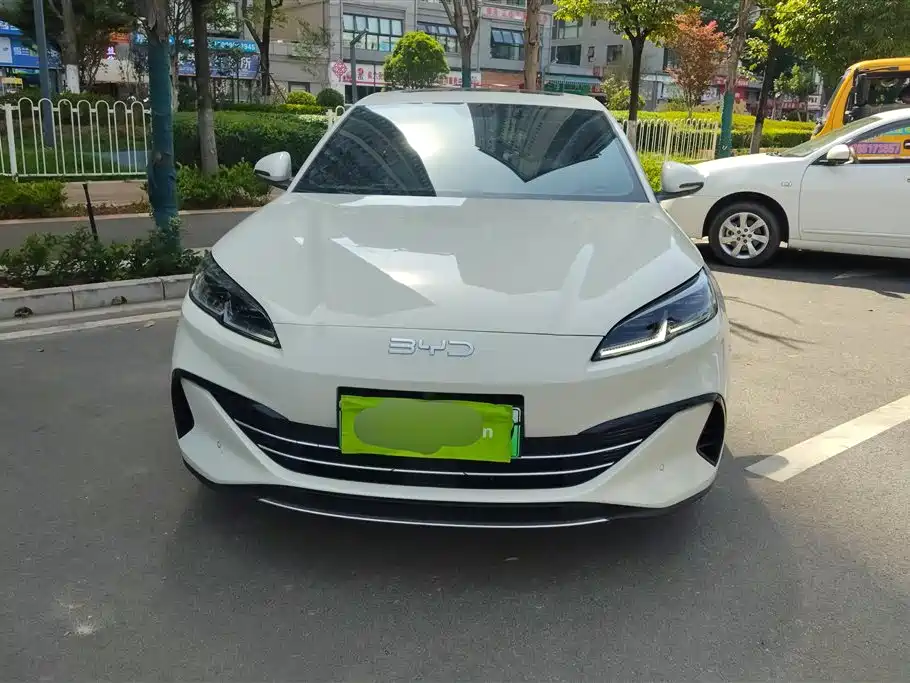 BYD Seal 06 New Energy 2024 DM-i 120KM Honor фото 2