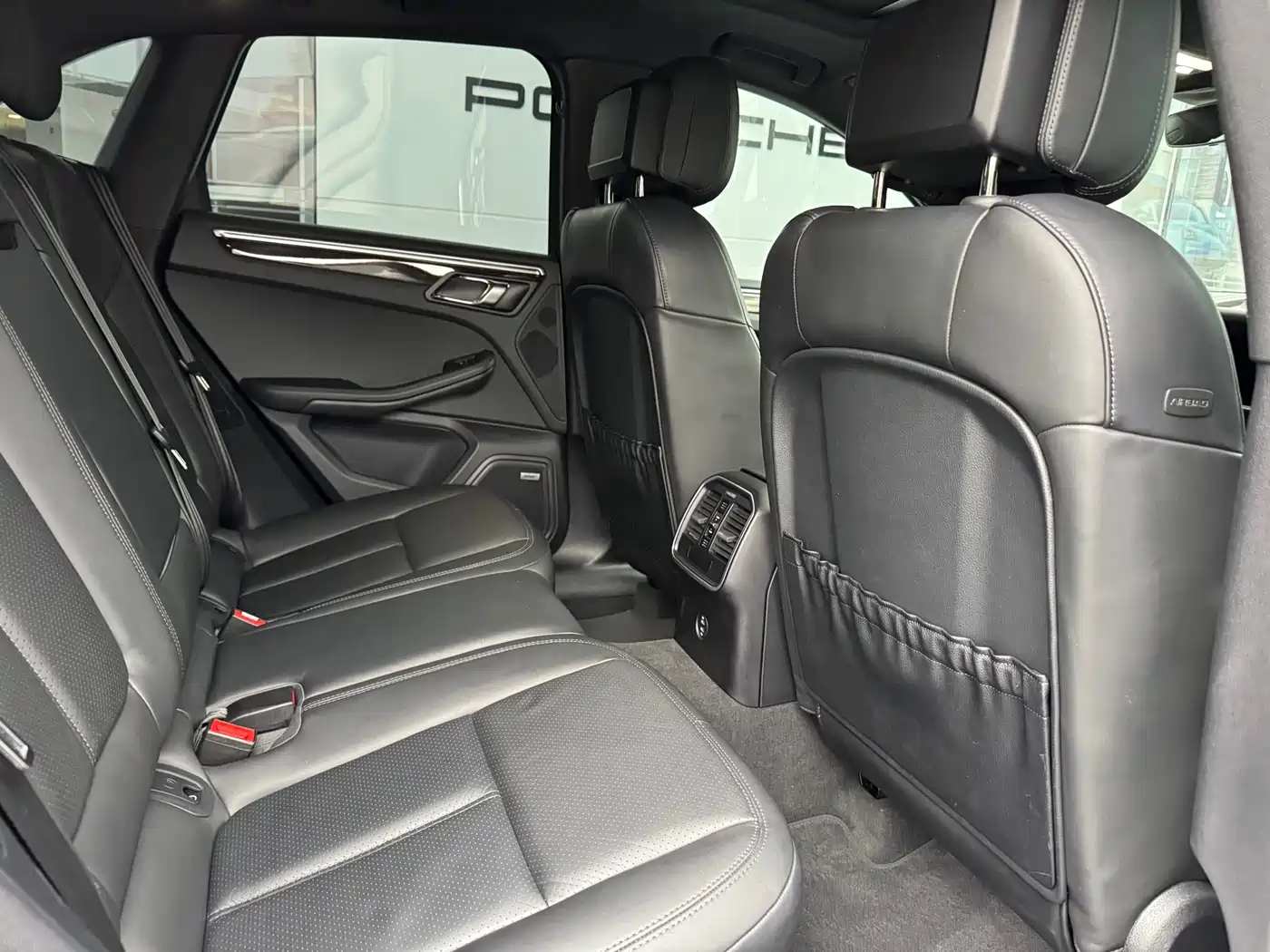 Porsche Macan 2023 Macan 2.0T фото 18