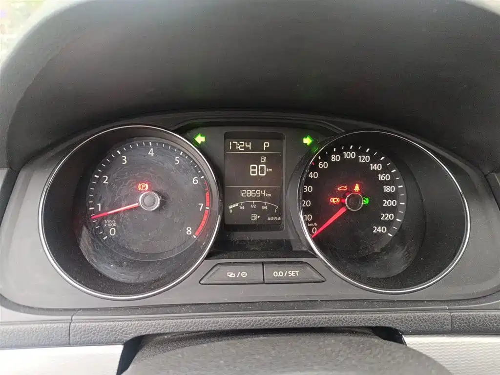 Volkswagen Lavida Tour 2017 230TSI DSG Comfort Edition фото 5