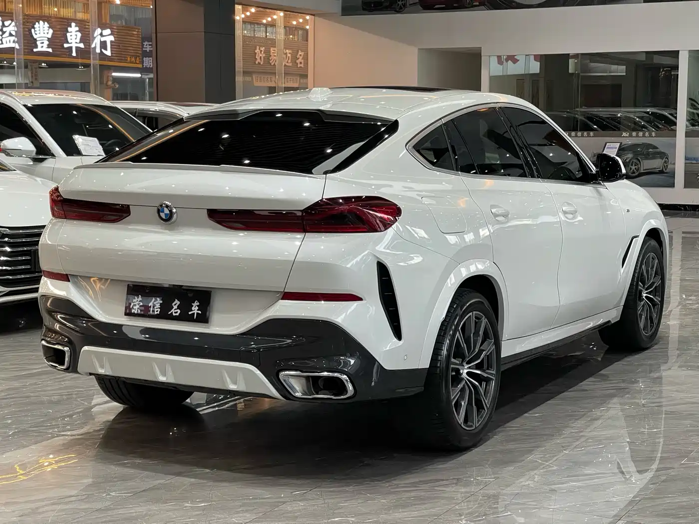 BMW X6 2023 xDrive30i M Sport Package фото 4
