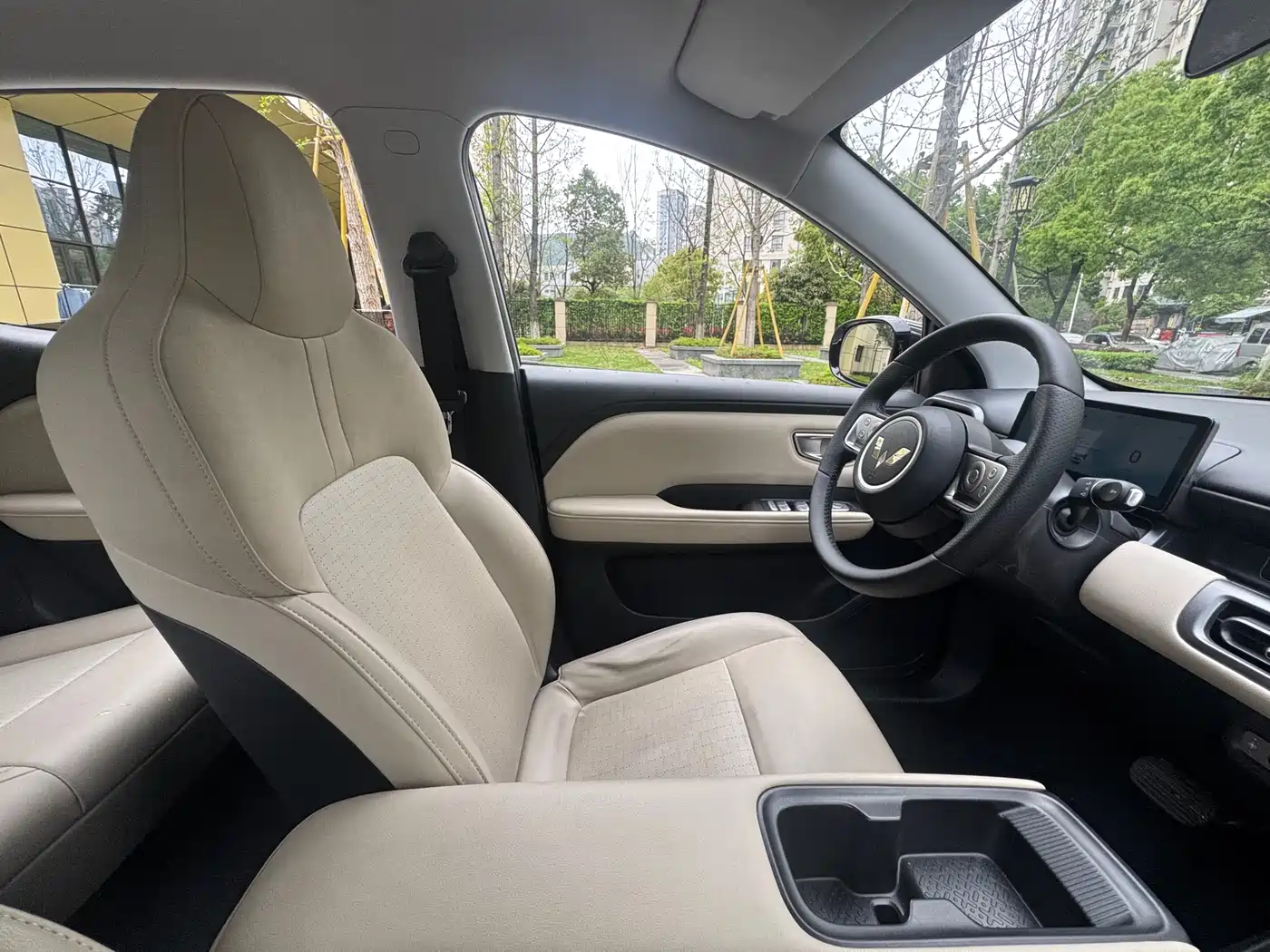 Wuling Motors Wuling Binguo PLUS 2025 2024 Model 330km 5-Seater