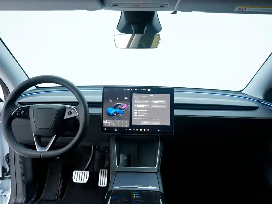 Фото 3 - Tesla Model Y