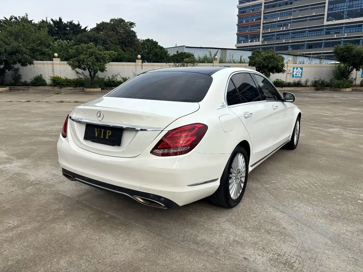 Mercedes-Benz C-Class 2015 Facelift C 200 L фото 6
