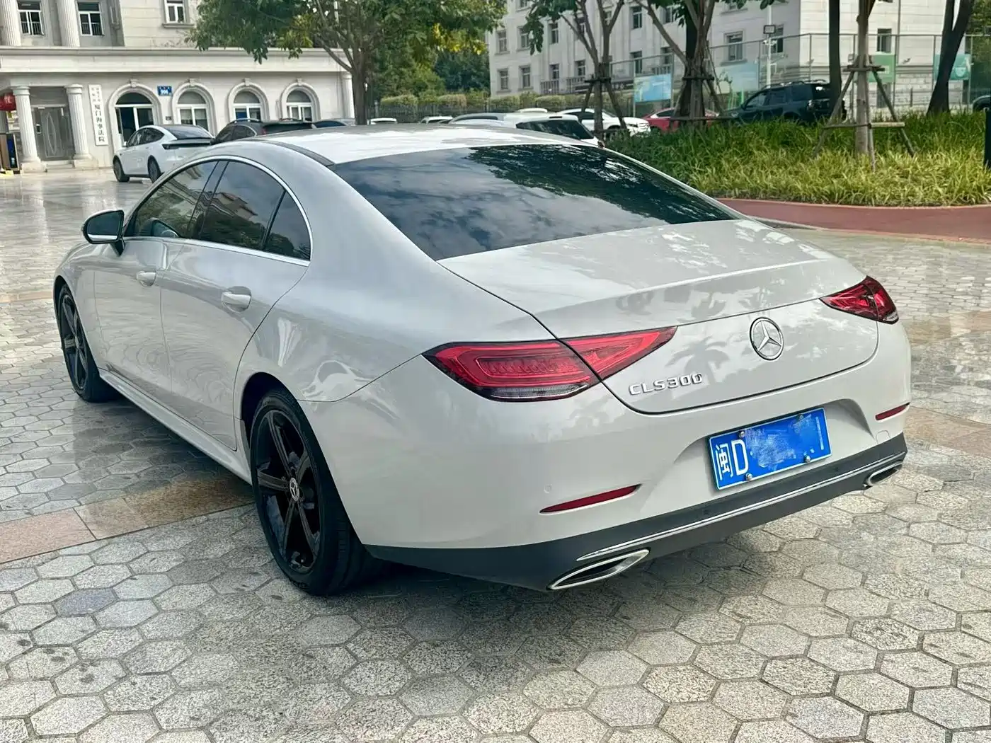 Mercedes-Benz CLS 2018 CLS 300 Dynamic фото 4