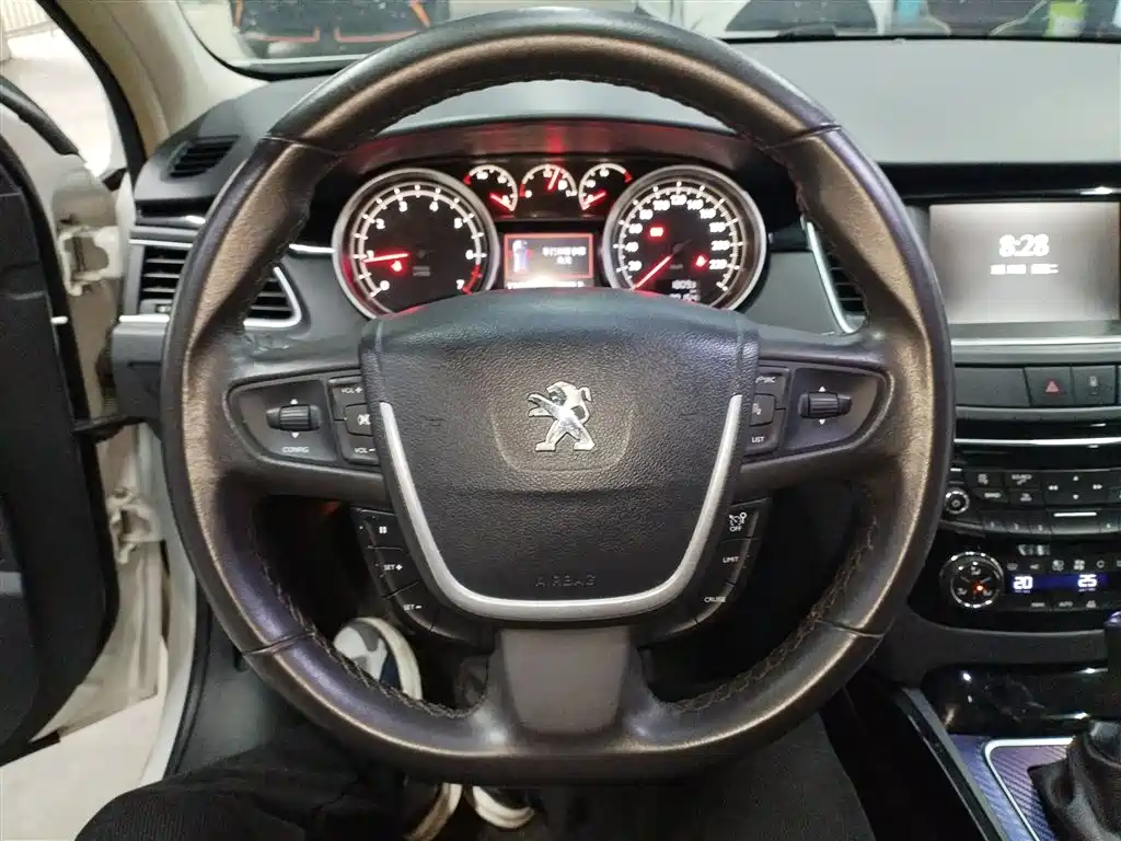 Peugeot 508 2015 1.6THP Auto Excellence Edition фото 7