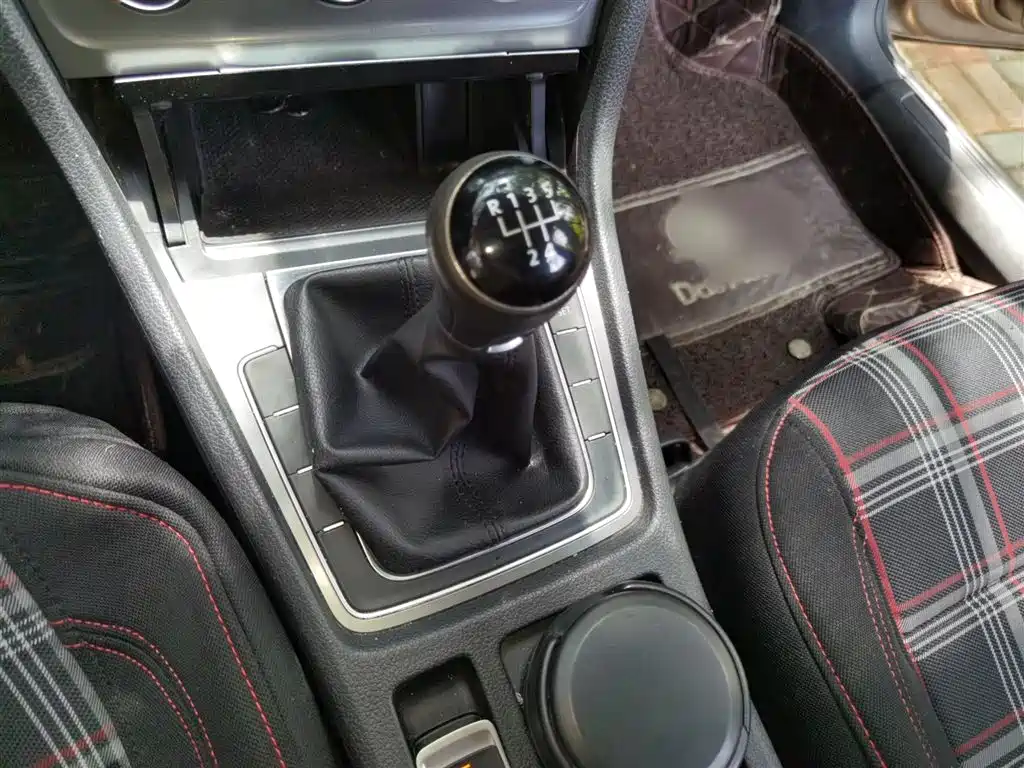 Volkswagen Golf 2016 1.6L Manual Fashion фото 7