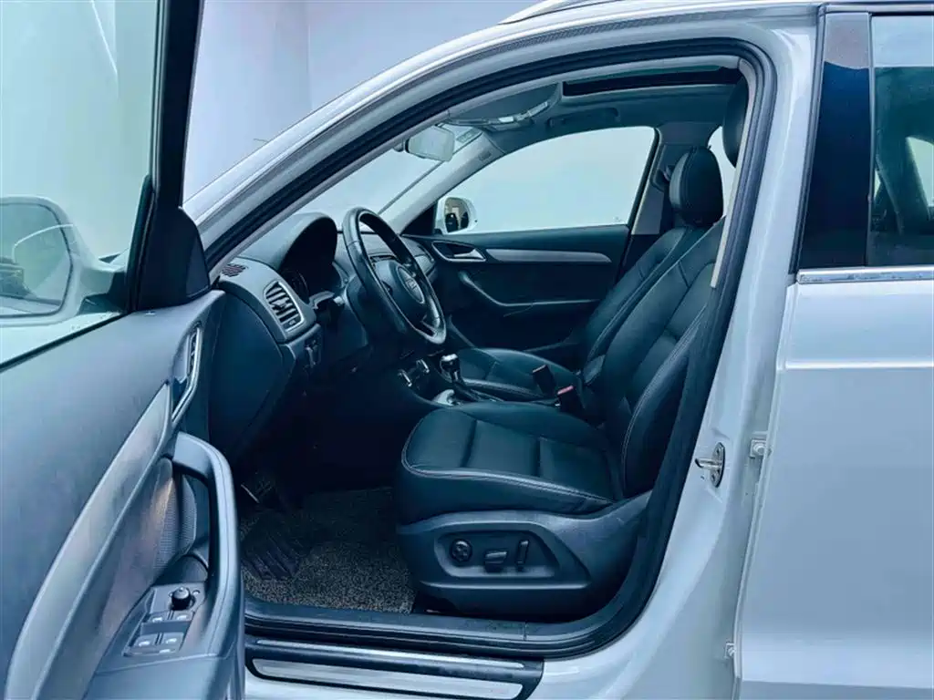 Audi Q3 2015 30 TFSI Progressive фото 16