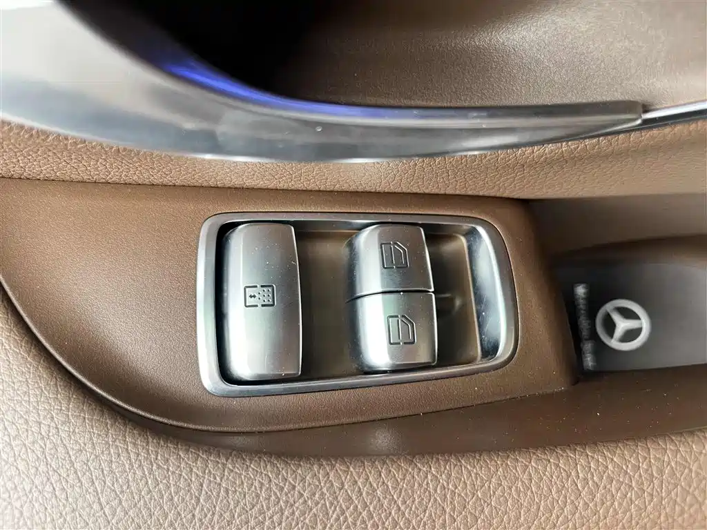 Mercedes-Benz E-Class 2021 Facelift E 260 L фото 19
