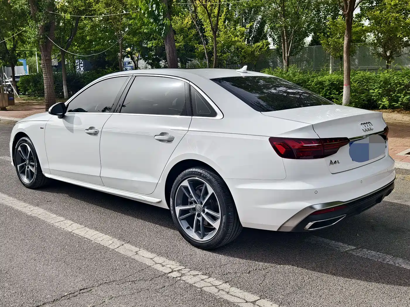 Audi A4L 2020 40 TFSI Fashion Dynamic Edition фото 5
