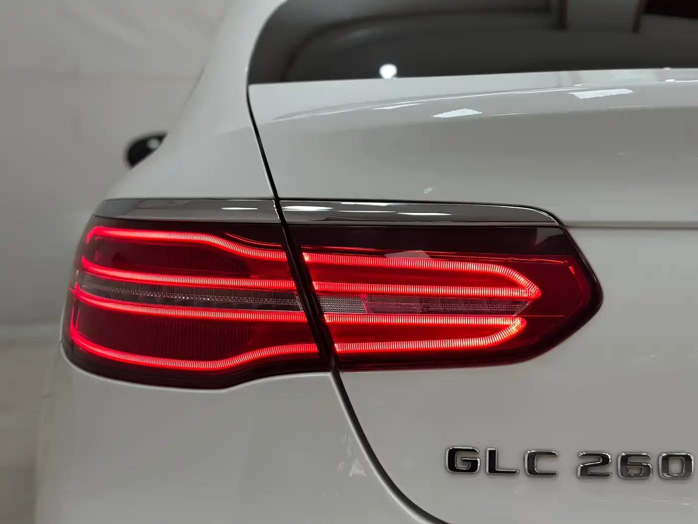Mercedes-Benz GLC Coupe 2019 GLC 260 4MATIC Coupe SUV фото 19