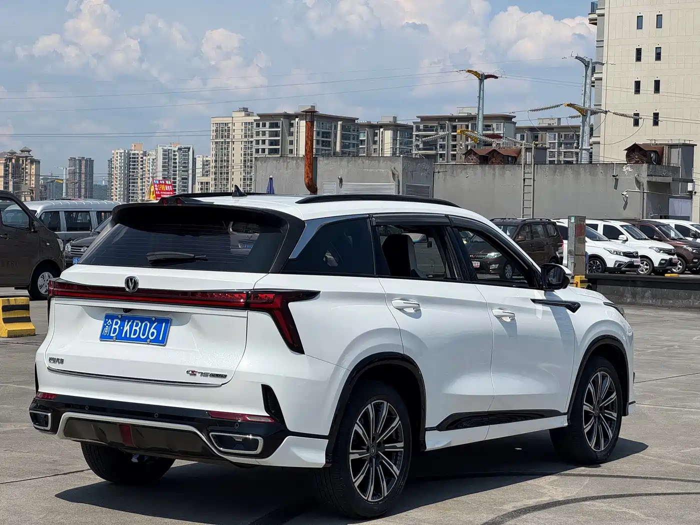 Photo 4 - Changan CS75 PLUS