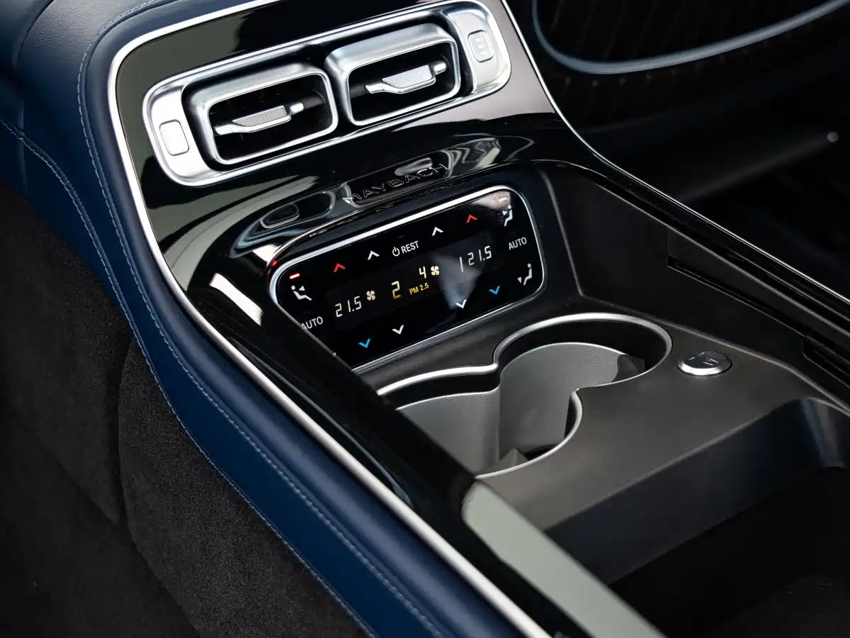 Mercedes-Benz Maybach S-Class 2022 S 680 4MATIC Craftsmanship Limited Launch Edition фото 14