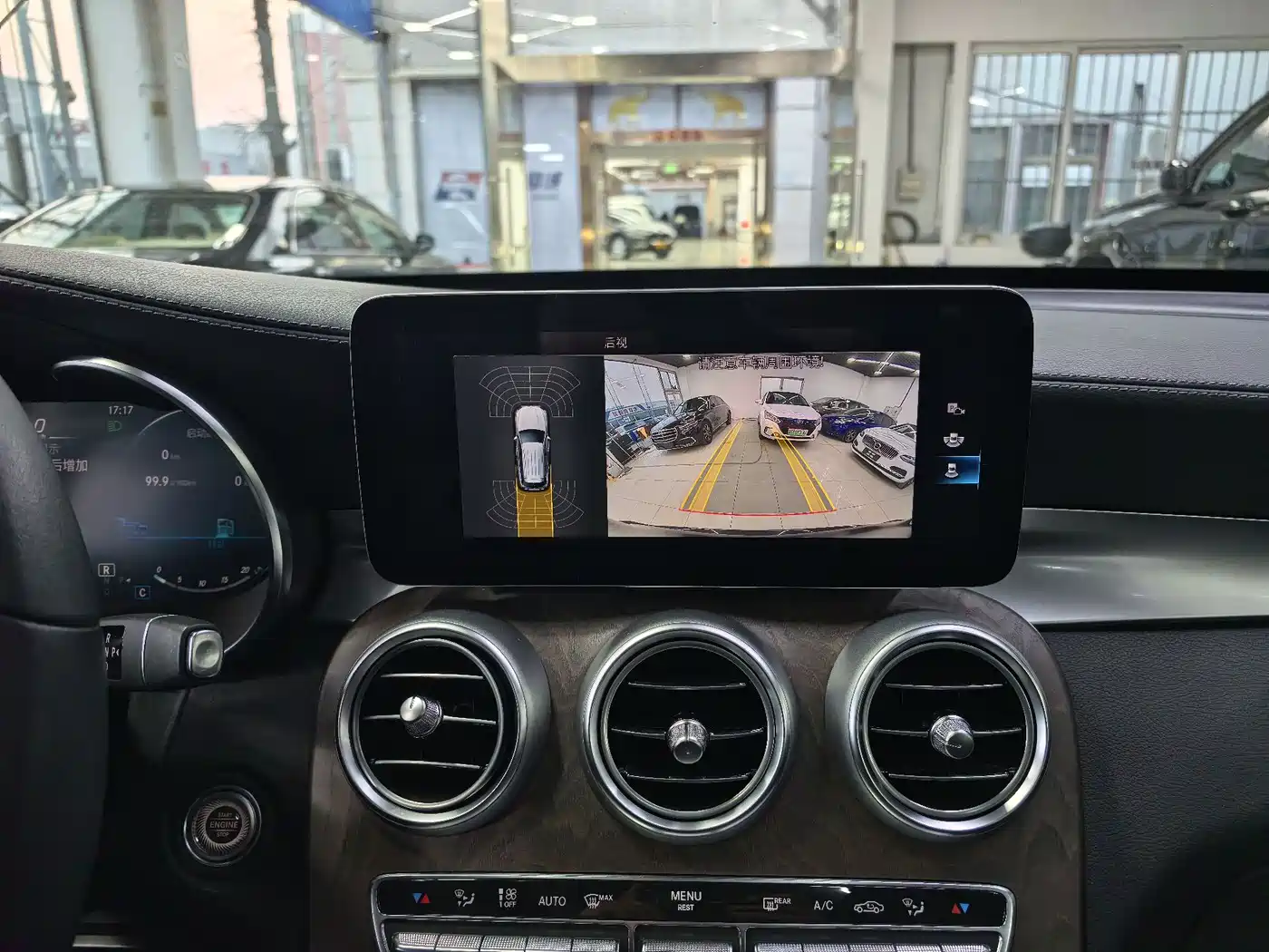 Mercedes-Benz GLC 2021 GLC 260 L 4MATIC Luxury фото 12