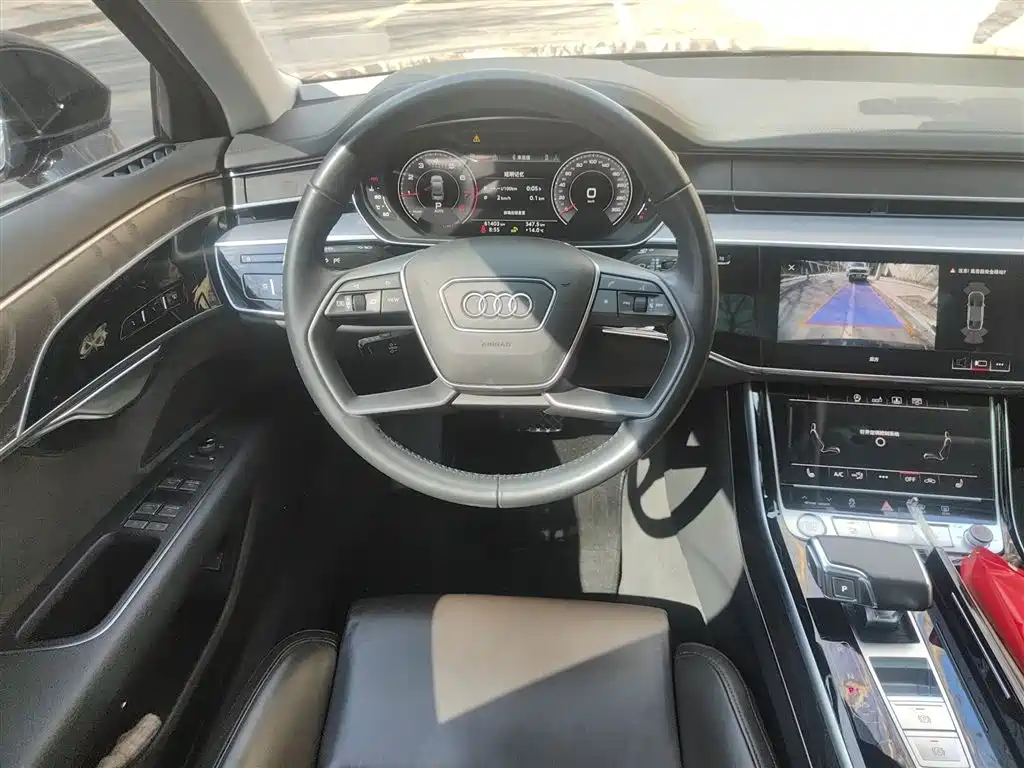Audi A8 2019 Facelift Plus A8L 50 TFSI quattro Comfort фото 3