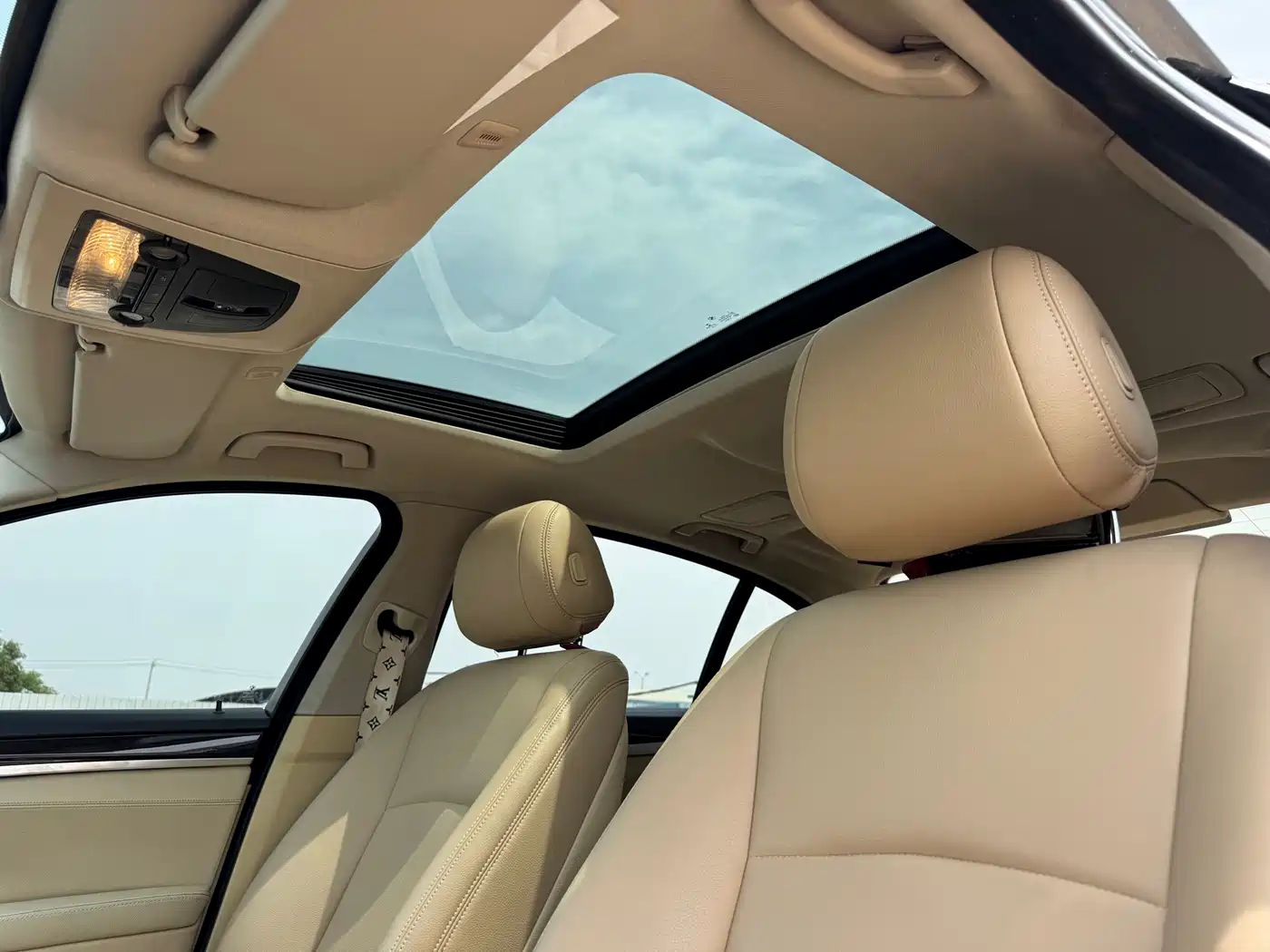 BMW 5 Series 2013 525Li Leadership фото 14