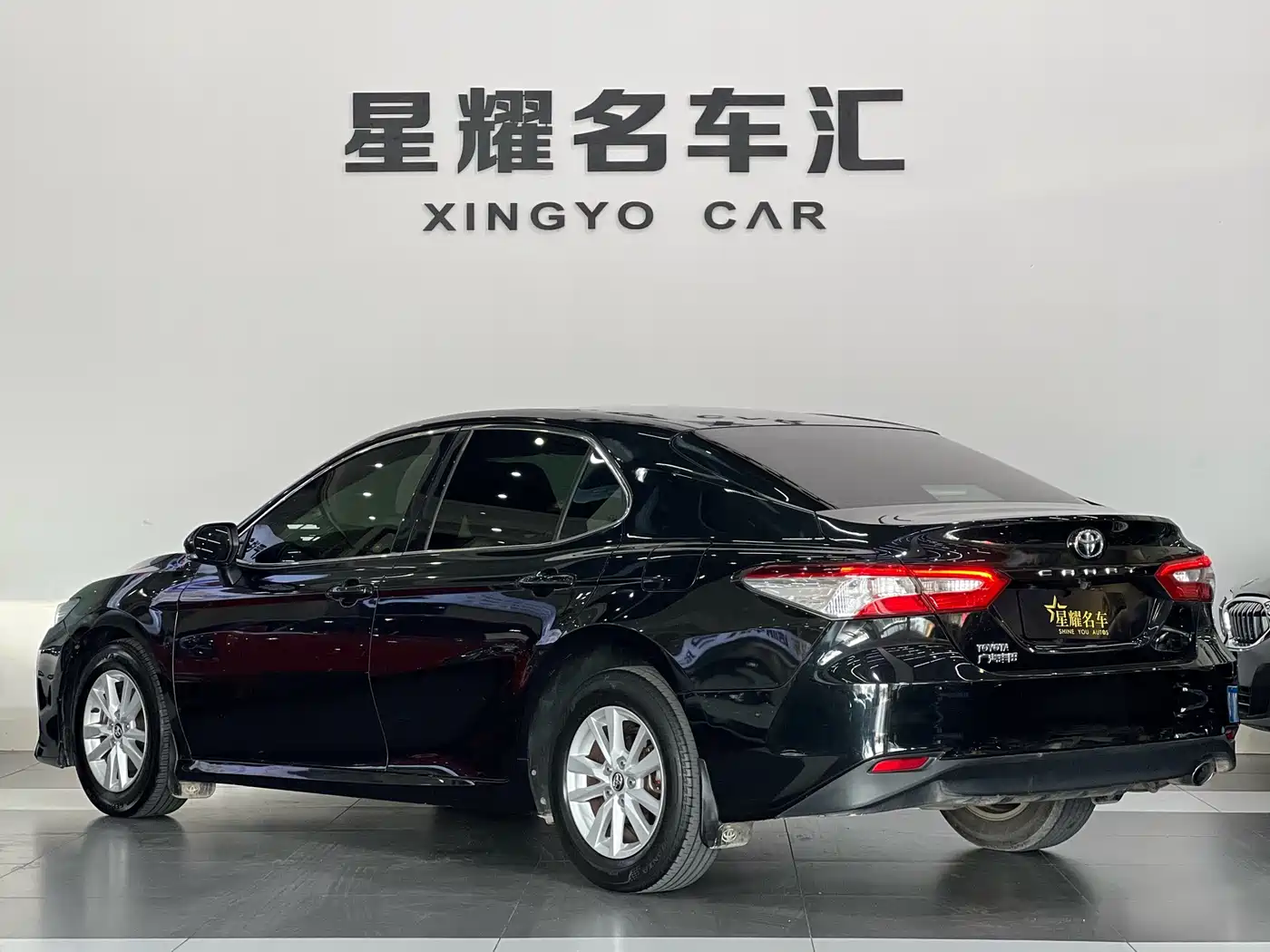 Toyota Camry 2018 2.0E Elite Edition фото 22