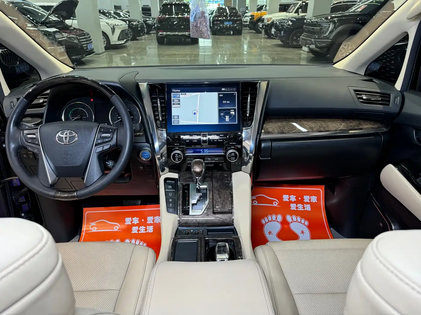 Toyota Alphard 2021 Hybrid 2.5L Premium фото 10