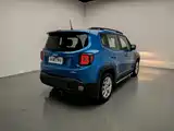 Photo 7 - Jeep Renegade