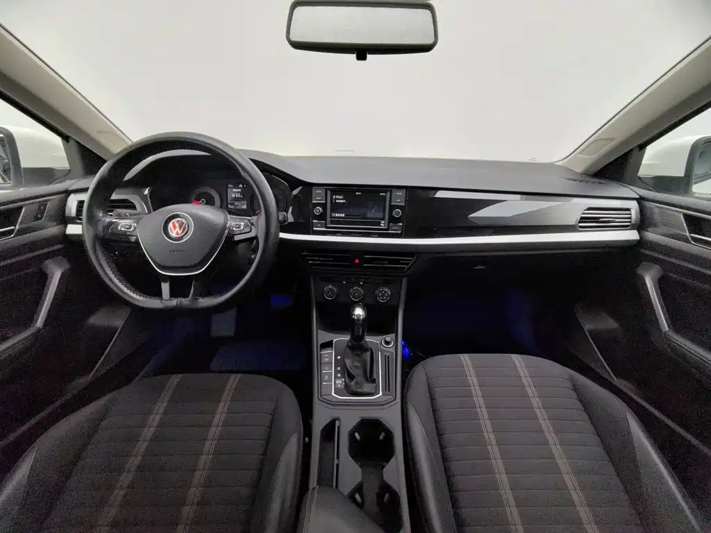 Фото 5 - Volkswagen Lavida