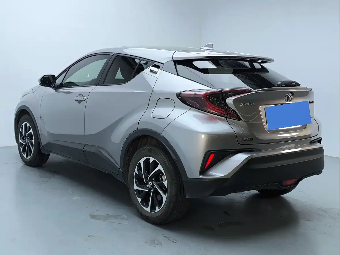 Toyota IZOA 2021 2.0L Yichi Edition фото 7