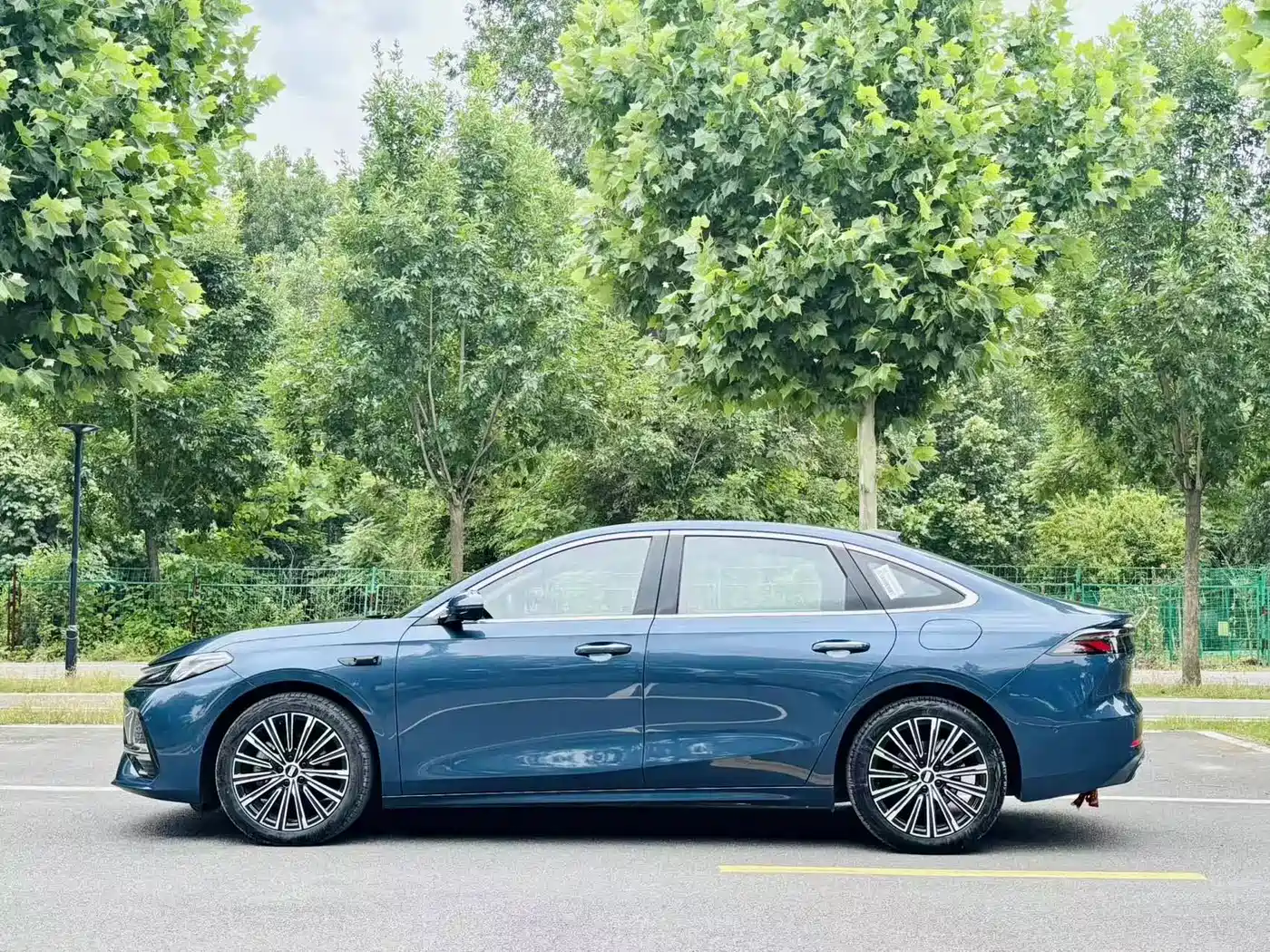 Geely Galaxy Galaxy A7 2025 EM-i фото 3