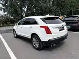 Photo 9 - Cadillac XT5